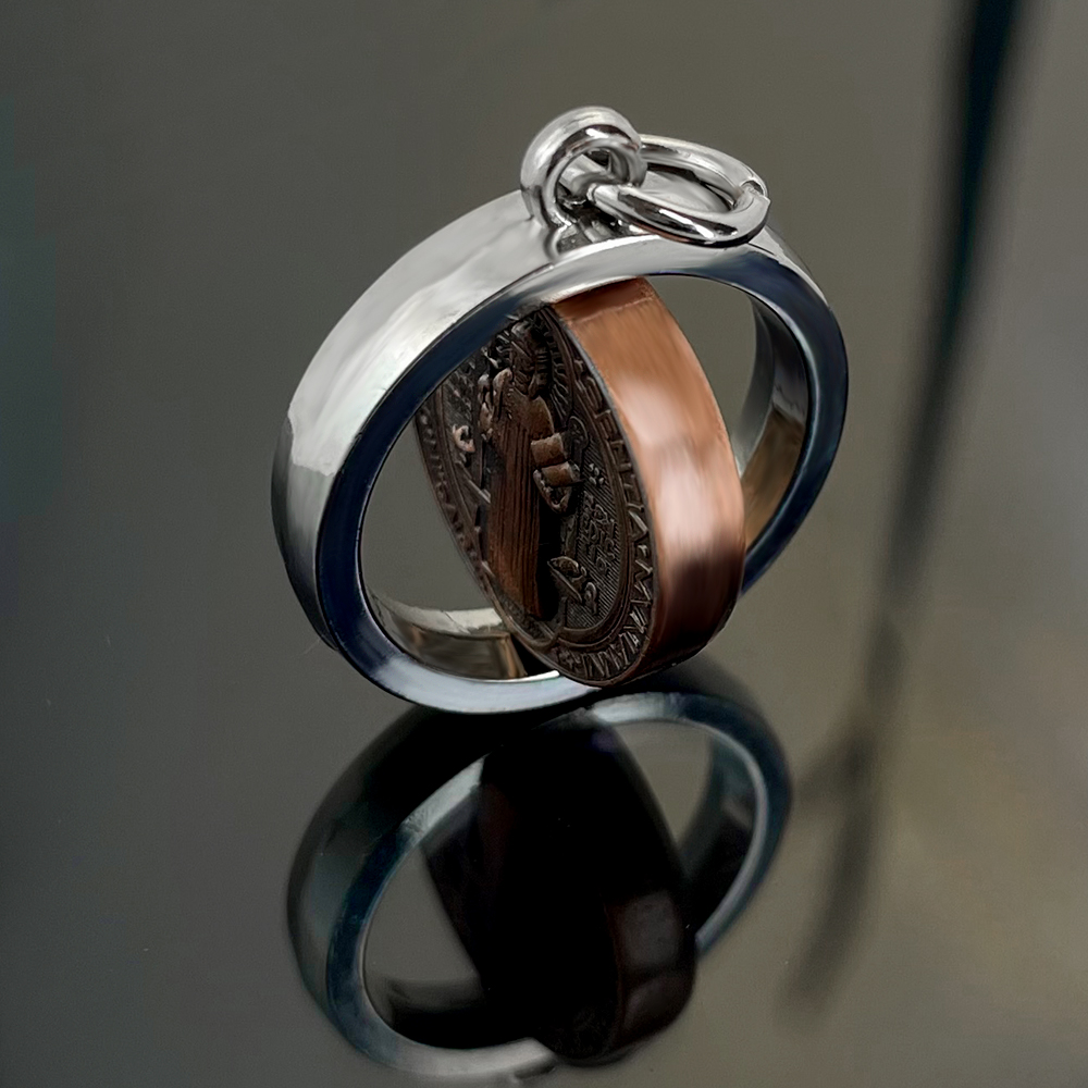 Nowy Medalik Świętego Benedykt – Jewelry & Watches Vitopoulos recenzja i cena