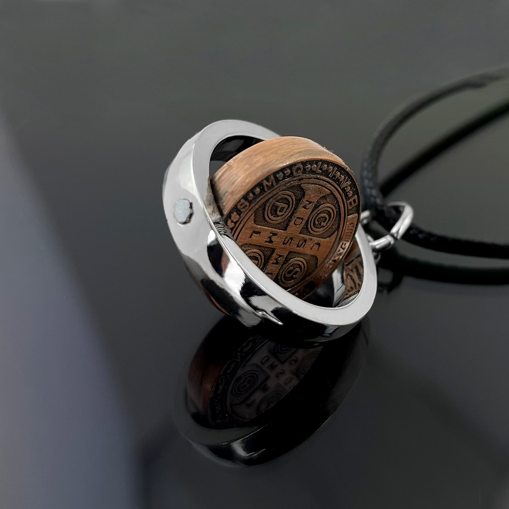 Nowy Medalik Świętego Benedykt – Jewelry & Watches Vitopoulos recenzja i cena